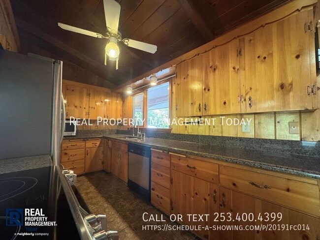 Building Photo - 10922 Greengate Ln SW