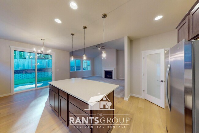 Building Photo - Brand New Home! Beautiful Steilacoom Ridge Home! Easy freeway access!