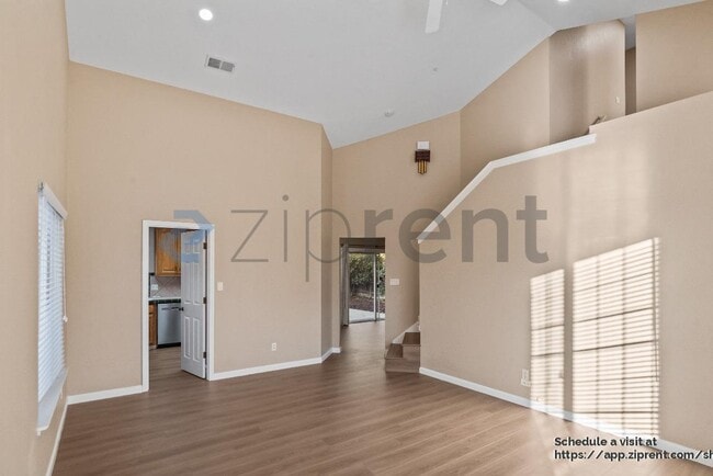 Building Photo - 3082 Rodeo Ln