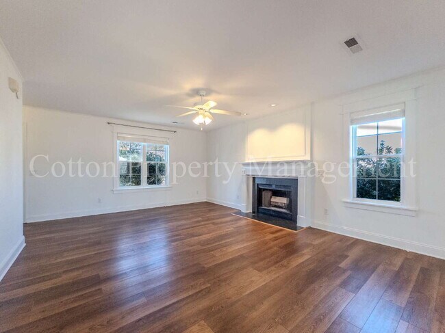 Building Photo - 7106 Haven Way