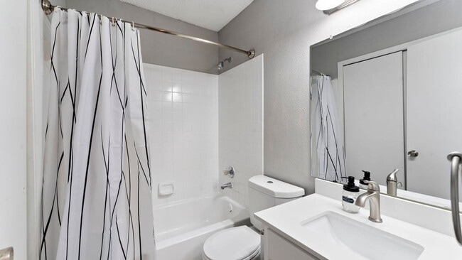 Building Photo - 5200 N Lamar Blvd