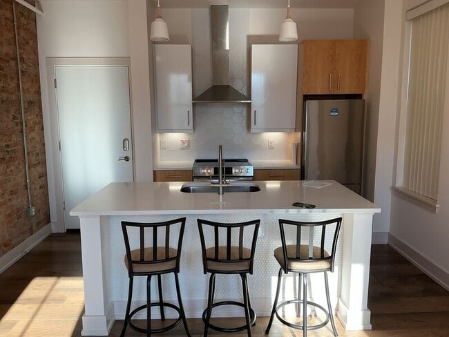 Building Photo - 26 W 15th St