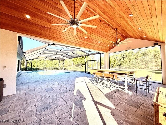 Building Photo - 3631 1st Ave NW