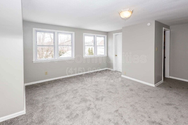 Building Photo - 5048 Claremont Blvd