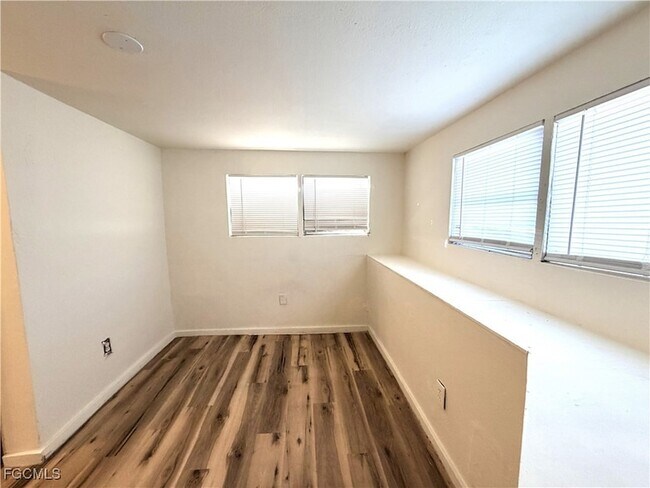 Building Photo - 8115 Tolles Dr