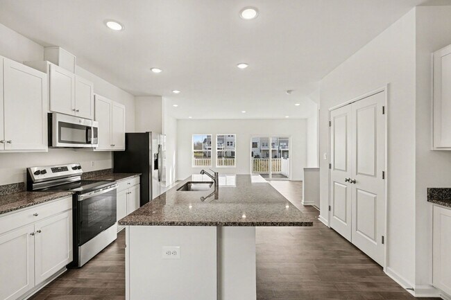 Building Photo - Built 2024 | Modern Townhome Near Fredericksburg – More Space, Better Value
