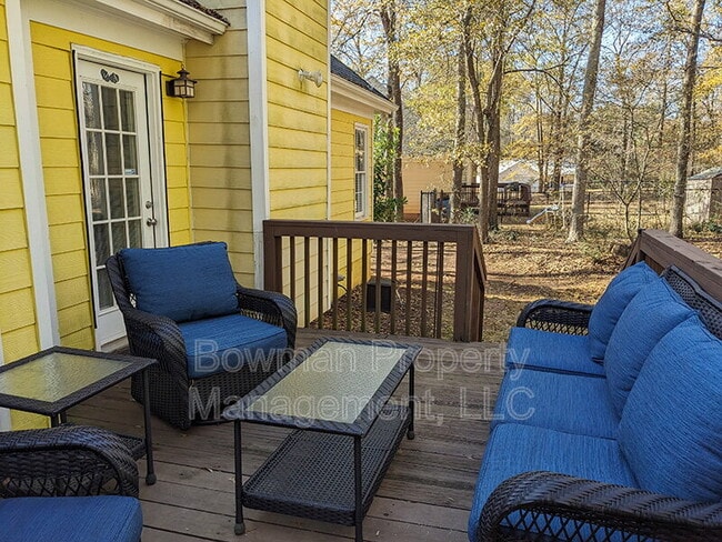 Building Photo - 180 Twin Creek Ct