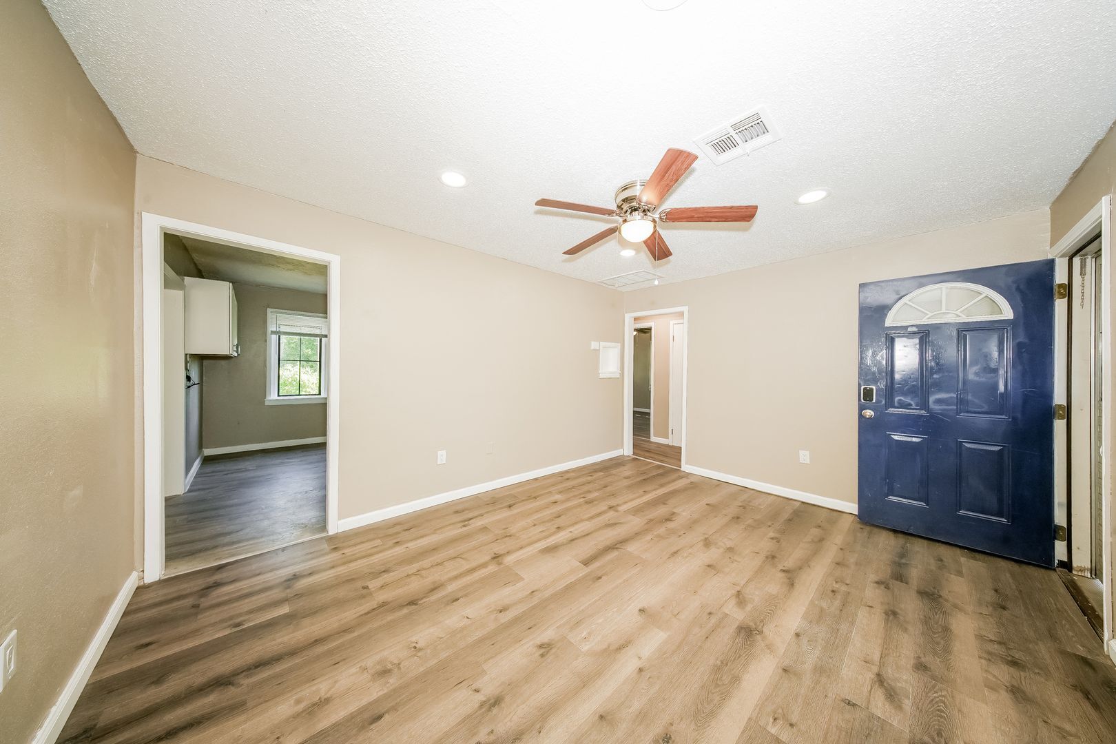 Building Photo - 2329 SW Tulane Ave