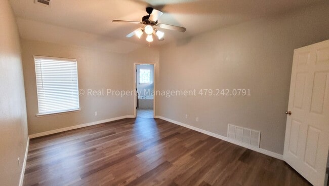 Building Photo - 7214 Red Pine Dr