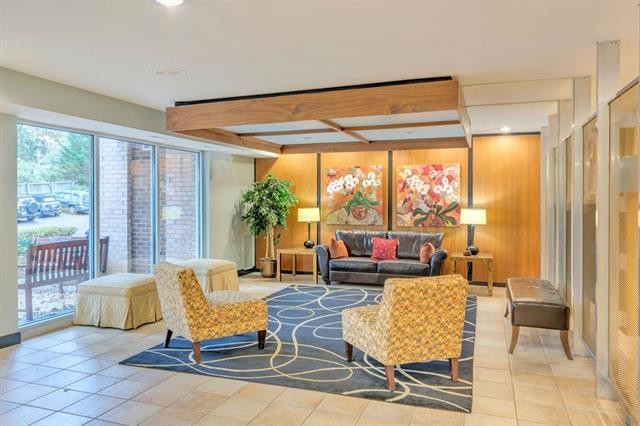 Building Photo - 511 1st St N