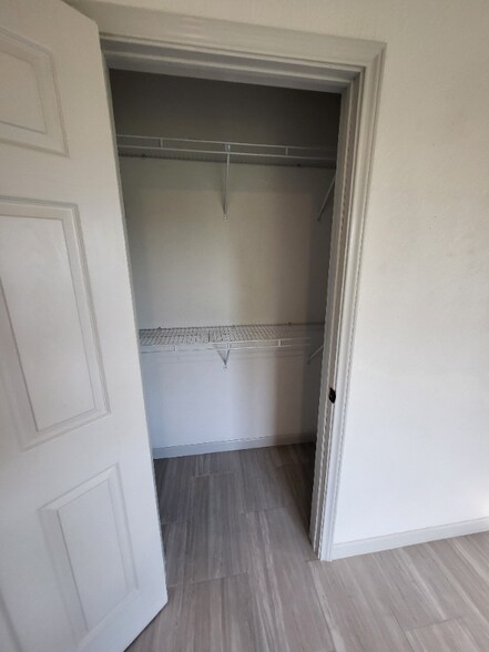 Building Photo - 2417 Castroville Rd