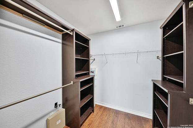 Building Photo - 4707 Shavano Ct