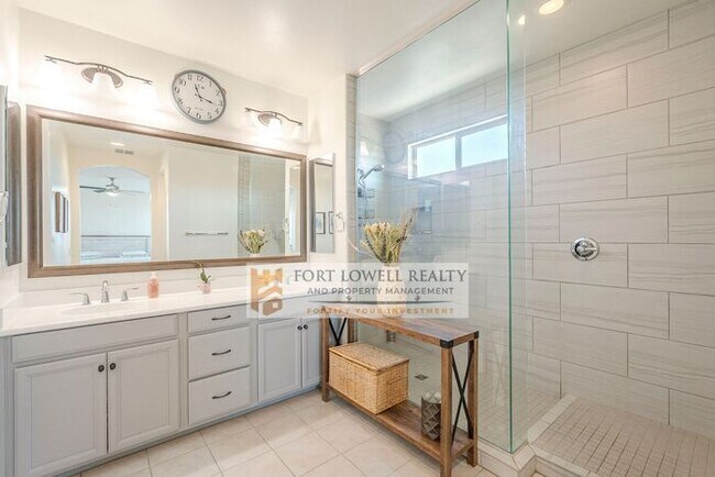 Building Photo - COMING SOON! Modern 4 Bedroom Home in Gate...