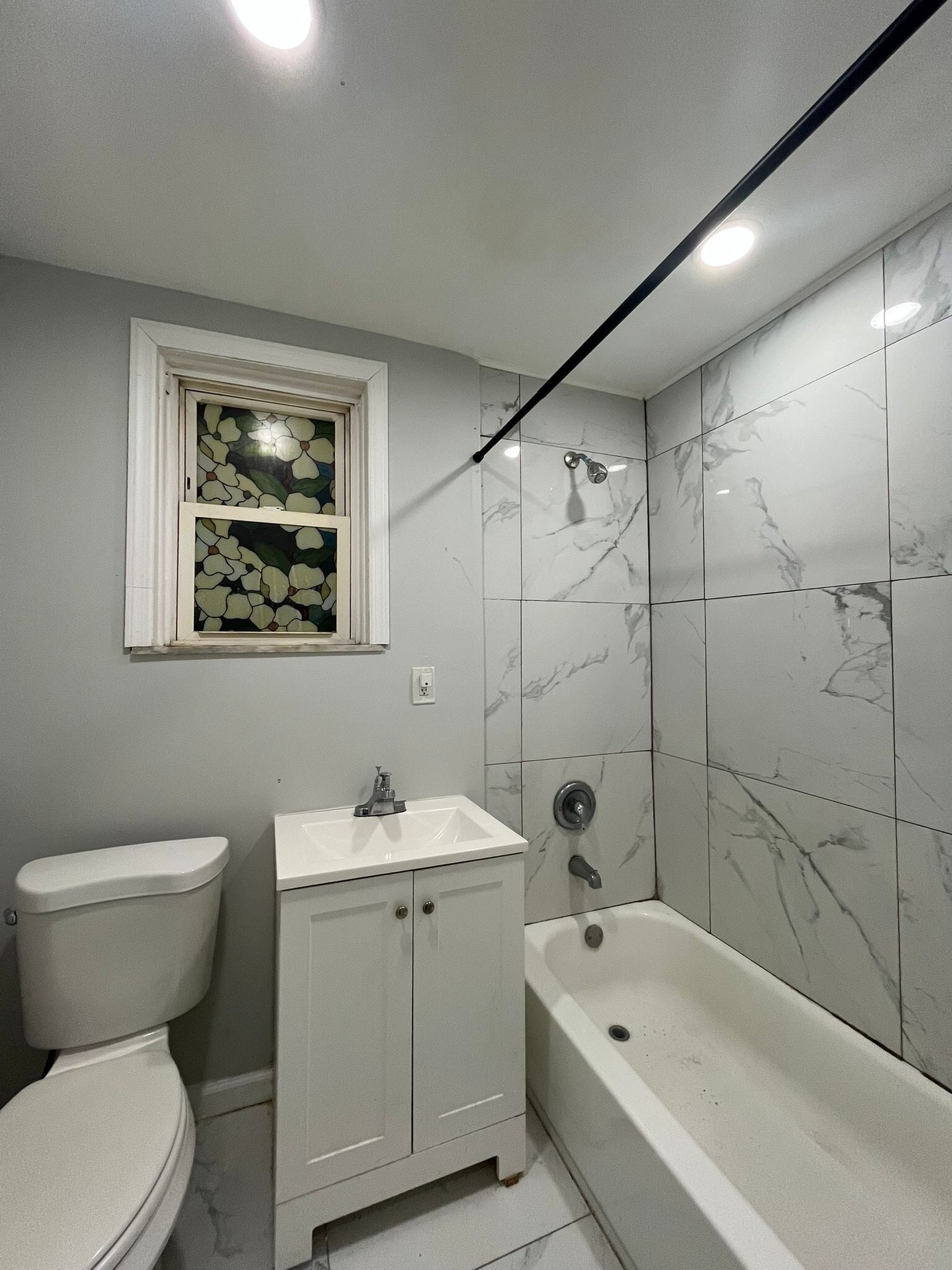 Building Photo - 122 Bergen Ave