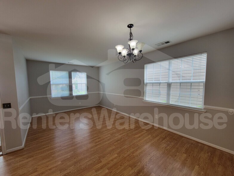 Building Photo - 6198 Park Leaf Walk