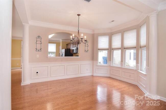 Building Photo - 9420 Rosewood Meadow Ln