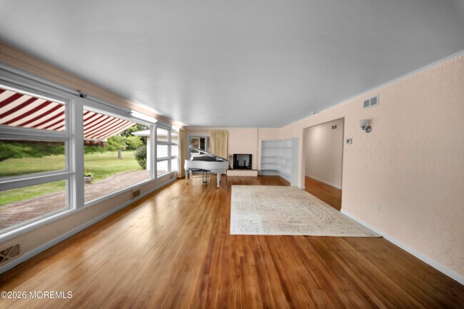 Building Photo - 170 Bingham Ave