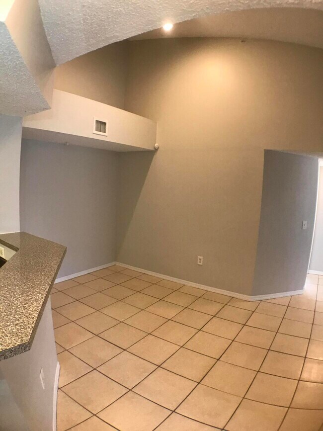 Building Photo - 8945 Okeechobee Blvd