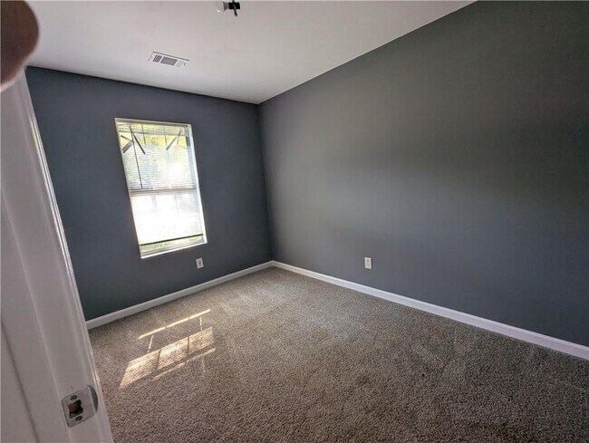 Building Photo - 148 Pebble Creek Rd