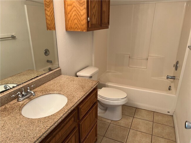 Building Photo - 15525 Palmira Ave