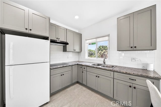 Building Photo - 525 W Woodcrest Ave