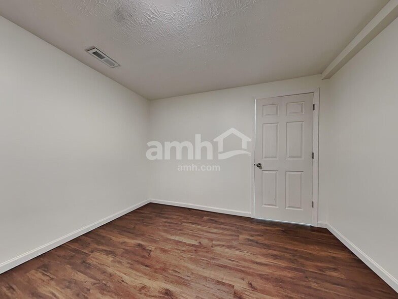 Building Photo - 5722 Jo Anne Rose Ct