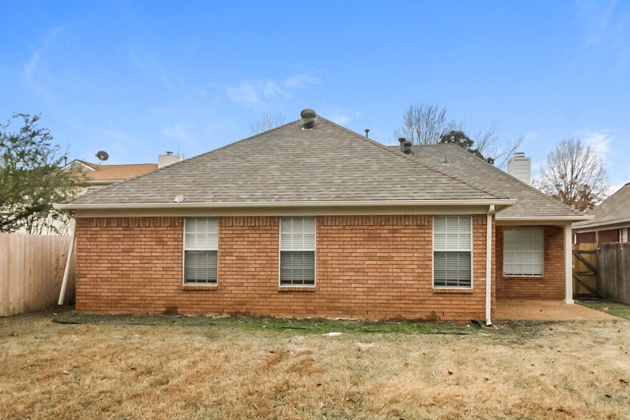 Building Photo - 1124 Dove Hollow Cir E