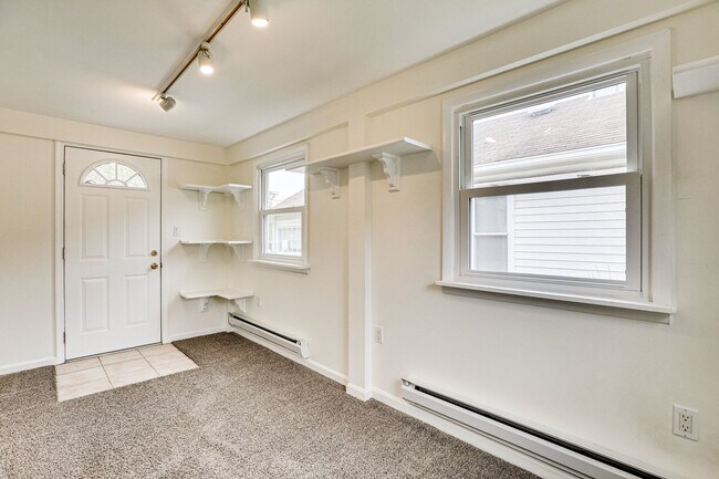 Building Photo - 5610 Wilson Blvd
