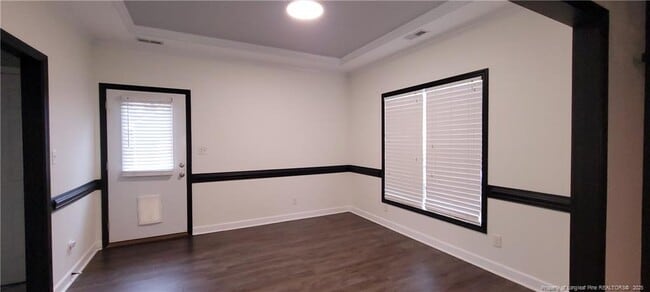 Building Photo - 228 Chloe Dr