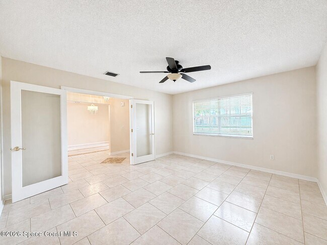 Building Photo - 270 Quail Dr