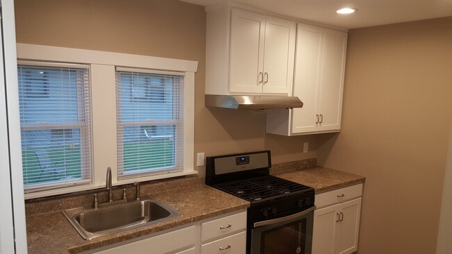 Building Photo - 6N998 Wabash Ave