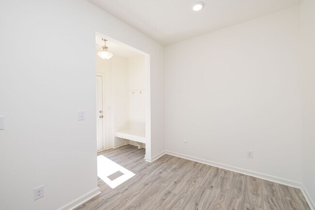 Building Photo - Charming Townhome Community near historic ...