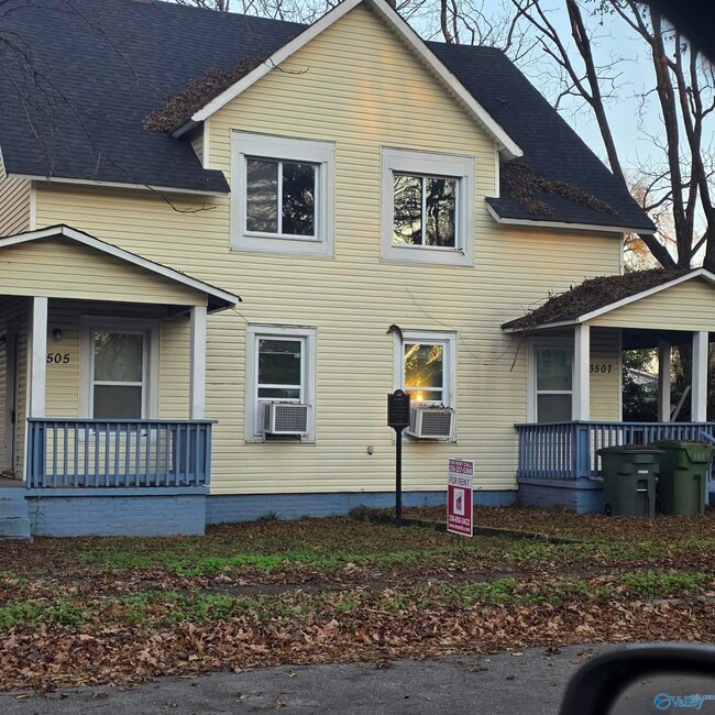 Primary Photo - 3505 Alpine St SW