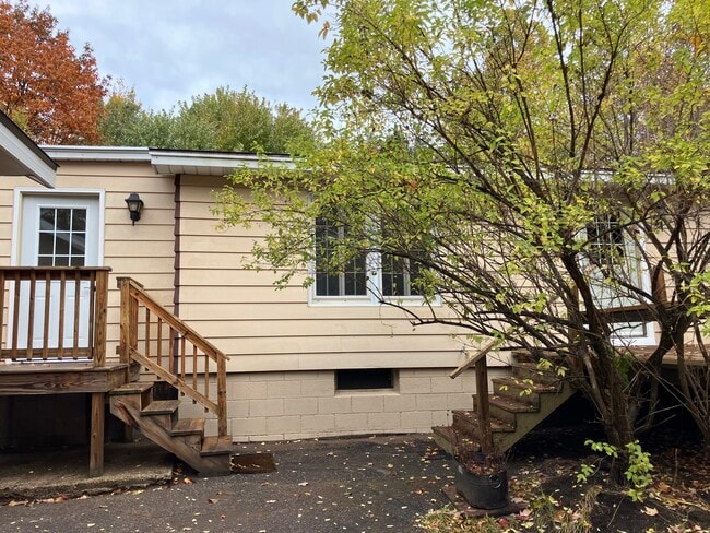 Building Photo - 2648 Werner St