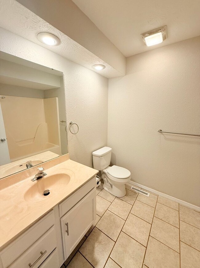 Building Photo - "Lots Of New" in South/West Springfield on a Quite Culta-sac