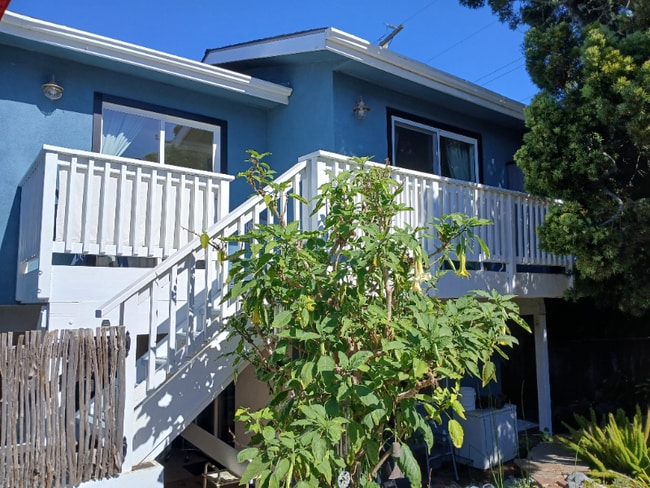 Building Photo - 550 Madera Ave