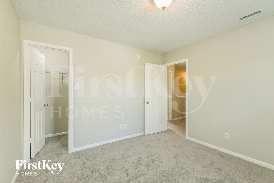 Building Photo - 14455 Black Farm Dr