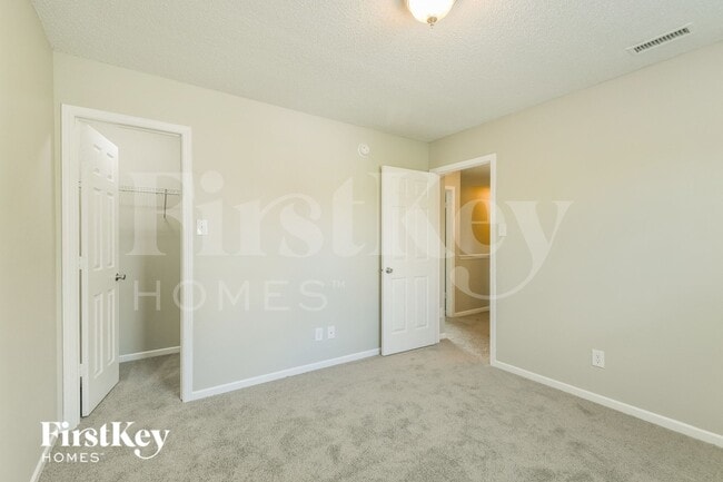 Building Photo - 14455 Black Farm Dr