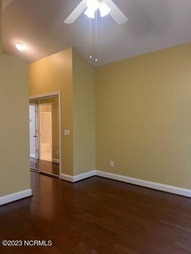 Building Photo - Two  Bedroom Two Bath