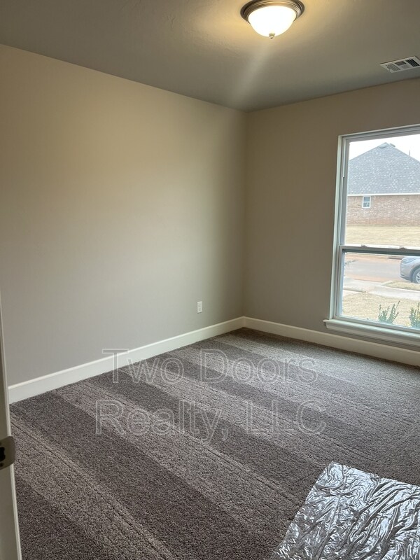 Building Photo - 13812 Klinsman Rd