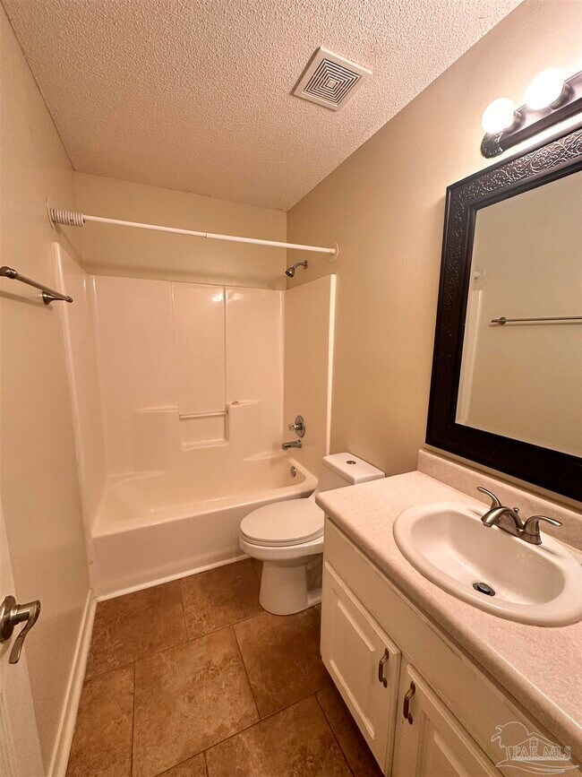 Building Photo - 3304 Tiller Ct