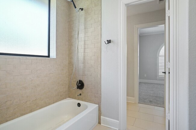 Building Photo - 13297 Roanoke Rd