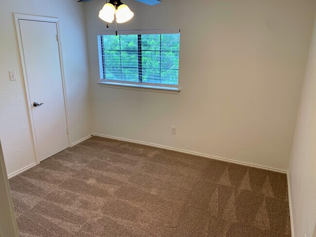 Building Photo - 2417 Riker Ridge Trail