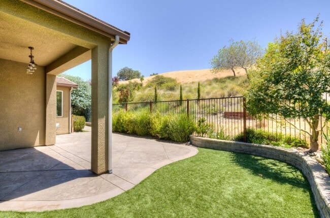 Building Photo - 21230 Tramonto Ln