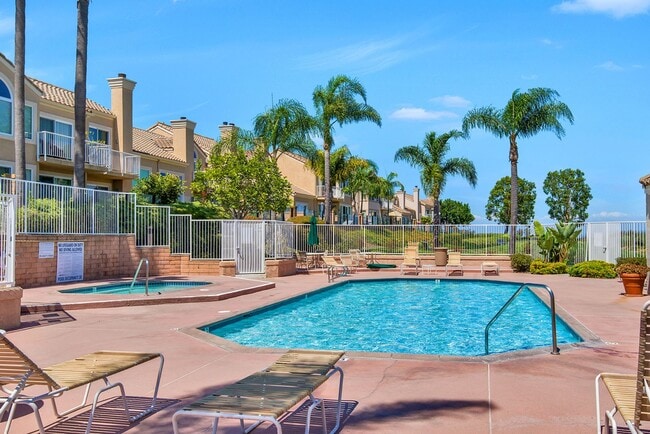 Building Photo - Panoramic Views! Laguna Niguel Condo!