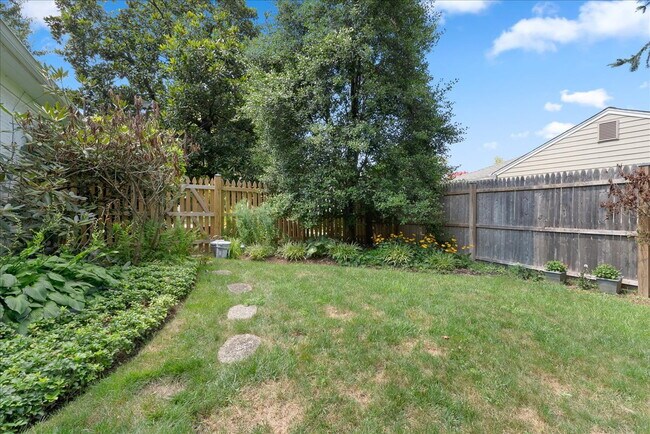 Building Photo - "Charming 4-Bed Retreat with Granite Kitch...