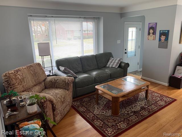 Building Photo - 3921 Custer Ave