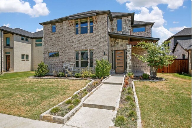 Building Photo - 6842 Gavin Dr