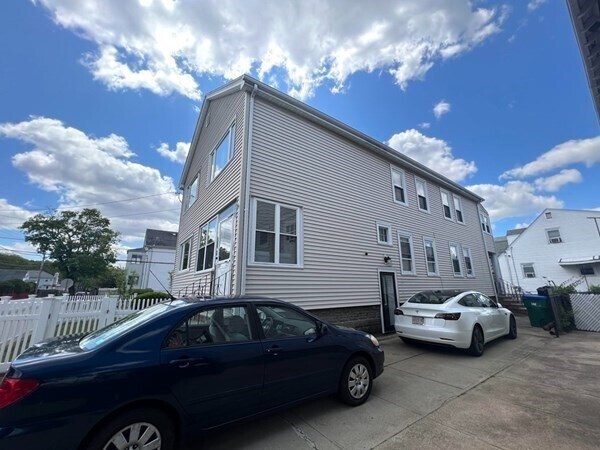 Building Photo - 159 Willis Ave