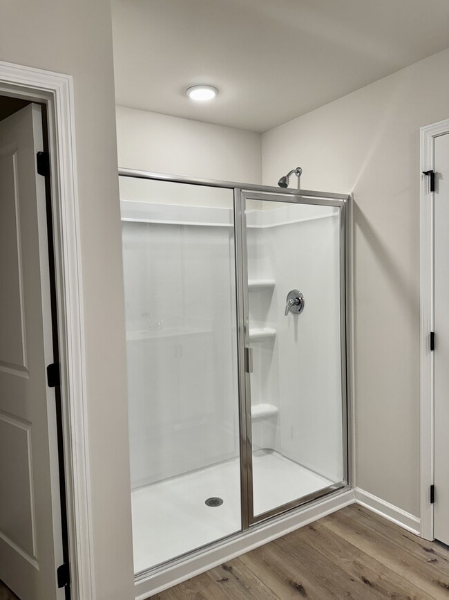 Building Photo - 401 Fox Crk Dr